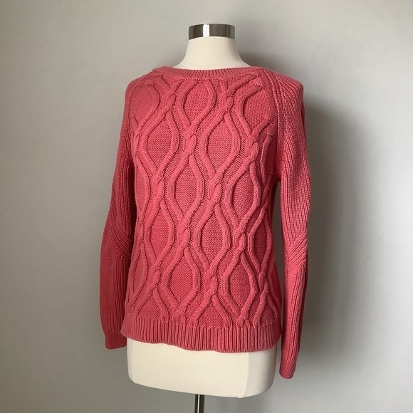 Chunky Cable Knit Sweater Coral Coast Salmon with FLAW - Picture 3 of 14